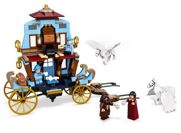 Iconic characters
Features Harry Potter and Hagrid minifigures.