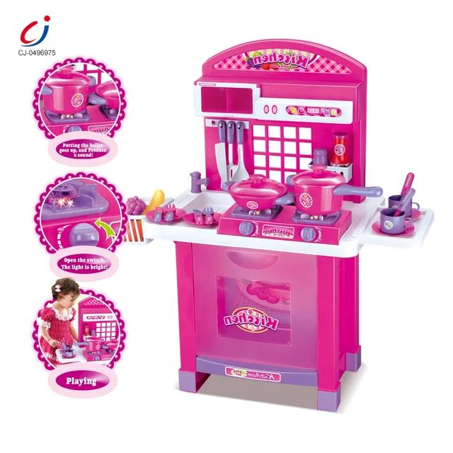 interactive elements such as turning knobs, openeing doors, clicking buttons enhance the play experience